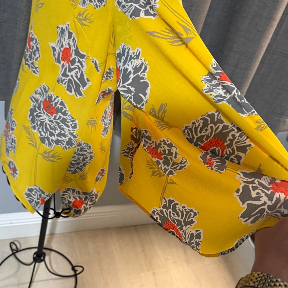 Banana Republic Yellow Floral Long Sleeve Top - Picture 7 of 9